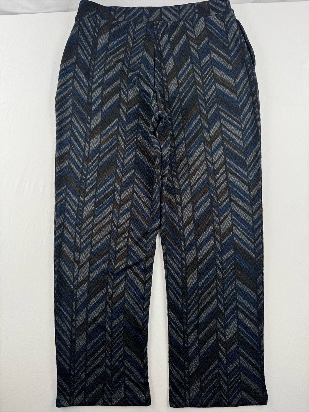 Susan Graver Navy and Gray Chevron Straight Leg Pants - Picture 3 of 7